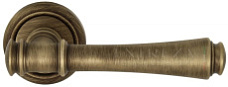 Дверная ручка на розетке "PIERO" 326 R01 F03 Extreza