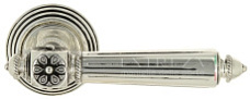 Дверная ручка на розетке "LEON" 303 R05 F24 Extreza