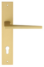 Дверная ручка на планке Extreza Hi-Tech "AZIMUT" 102 PL13-CYL-85 матовая латунь F02