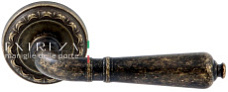 Дверная ручка на розетке "PETRA" 304 R02 F23