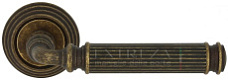 Дверная ручка на розетке "CARRERA" 321 R01 F03 Extreza