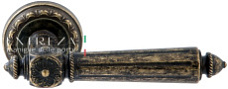 Дверная ручка на розетке "LEON" 303 R02 F23 Extreza