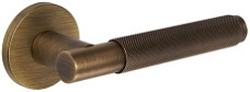 Дверная ручка на розетке HI-TECH "TUBA" 126 R16 F03 Extreza